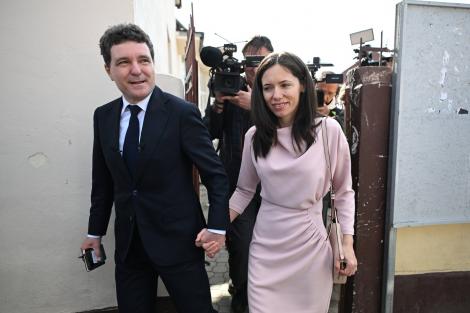 Președintele Nicușor Dan a făcut publică declarația de avere a partenerei de viață, Mirabela Grădinaru. Ce arată documentele