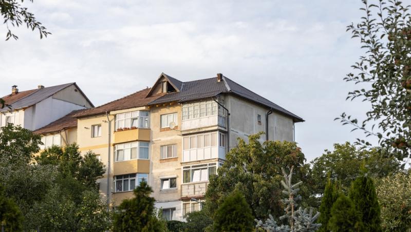La ce etaj să cumperi un apartament dacă vrei facturi mai mici la energie. Detaliul pe care mulți îl ignoră