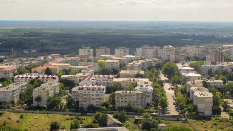 La ce etaj să cumperi un apartament dacă vrei facturi mai mici la energie. Detaliul pe care mulți îl ignoră