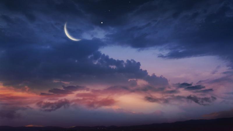 Fenomen pe cer &icirc;n dimineața de 6 septembrie! Luna și Marte vor apărea una l&acirc;ngă alta. Cum poate fi observată conjuncția