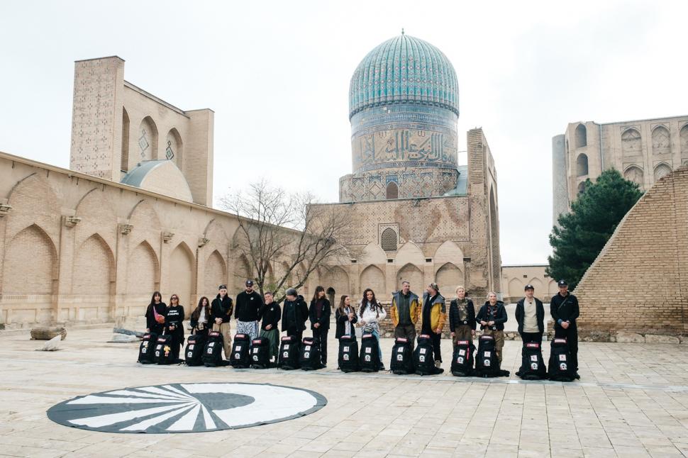 Asia Express intră &icirc;n ultima etapă din Uzbekistan! Lampa lui Aladin și muzica uzbekă dau startul aventurii