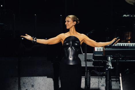 Ce a făcut C&eacute;line Dion pentru a putea reveni pe scenă, la 58 de ani. Se antrenează mai multe ore pe săptăm&acirc;nă