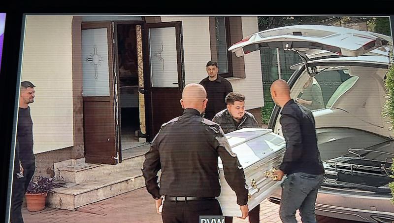 Nick Rădoi a ajuns la capela unde este depusă Mădălina Apostol. Primele imagini cu omul de afaceri, în doliu