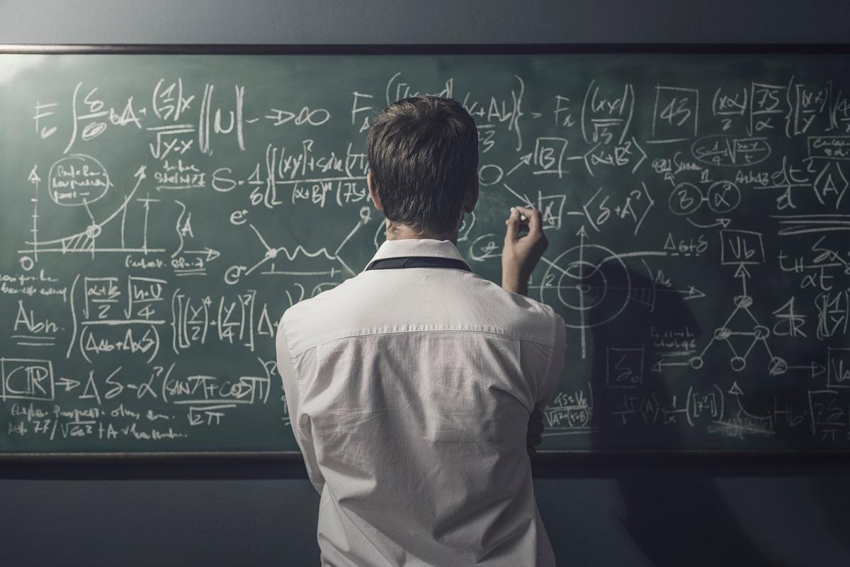 Geniul &icirc;n matematică ce a refuzat MIT pentru a deveni călugăr. Ce face, c&acirc;nd rivalul său c&acirc;știgă echivalentul Premiului Nobel