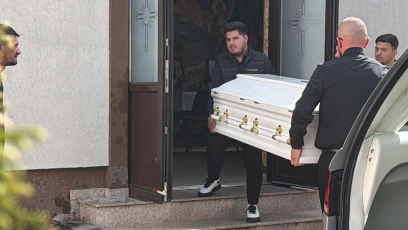 Actuala soție a primului soț al Mădălinei Apostol a venit la priveghi. Cele două femei ar fi fost cândva prietene apropiate
