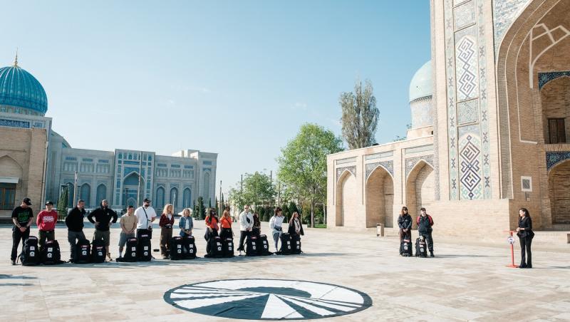 imagine cu irina fodor la asia express drumul matasii, alaturi de concurenti