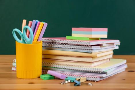 Ce spune psihologia despre cei care cumpără caiete și pixuri frumoase. Ar putea căuta mai mult dec&acirc;t simple obiecte de papetărie