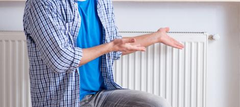 C&acirc;nd trebuie aerisite caloriferele și cum &icirc;ți dai seama că au aer. Semnul pe care să nu-l ignori