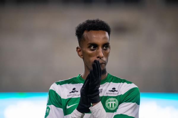 De la paznic &icirc;n metrou la naționala Suediei. Povestea fabuloasă a fotbalistului care va &icirc;nfrunta Rom&acirc;nia, vineri, la Antena 1