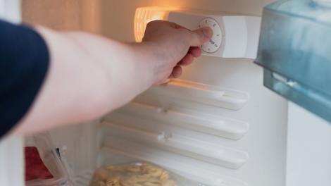 Ce trebuie să faci cu frigiderul c&acirc;nd se schimbă anotimpul. Temperatura la care alimentele se păstrează &icirc;n siguranță