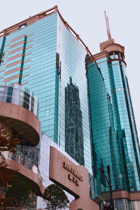 Au investit miliarde &icirc;ntr-un &bdquo;paradis&rdquo; de lux, apoi totul a fost abandonat. Cum arată acum &bdquo;orașul-fantomă&rdquo; din China