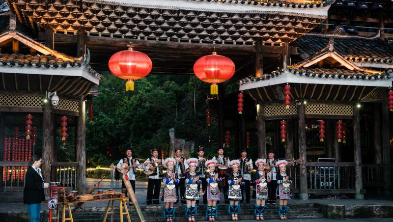Tradițiile fascinante ale comunităților Yao și Dong, explorate de concurenți! Asia Express, lider detaşat de audiență