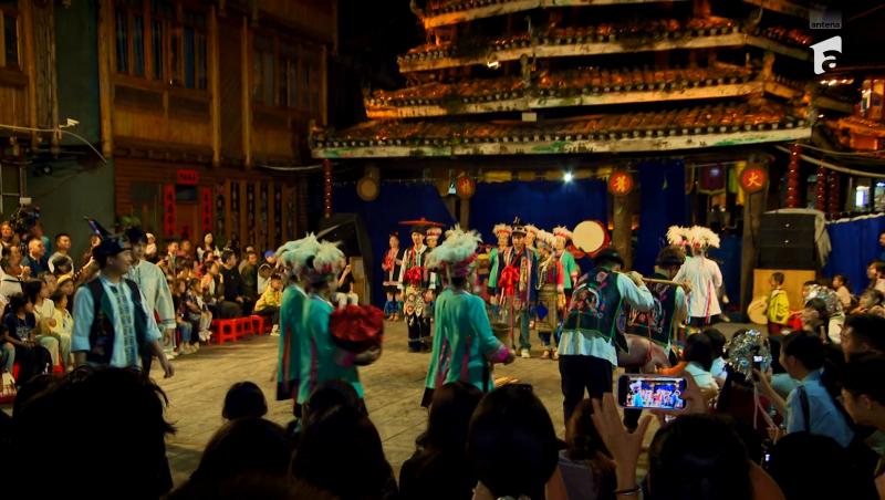 Alin Alexuc, apariție spectaculoasă pe străzile din China, la Asia Express! Cum au reacționat localnicii când l-au văzut
