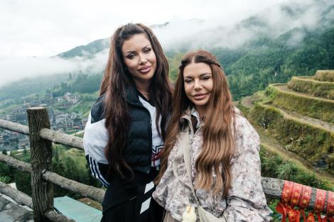 EXCLUSIV | Ce a descoperit Loredana Chivu &icirc;n casa unui localnic din Uzbekistan. &bdquo;Exorcistul&rdquo; a lăsat-o fără cuvinte