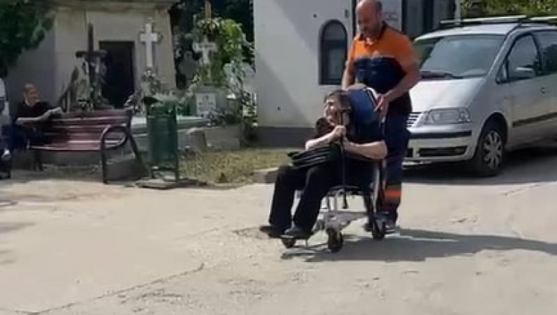 Apariție rară la înmormântarea Ancăi Pandrea. Sora regretatei actrițe a venit să o conducă pe ultimul drum