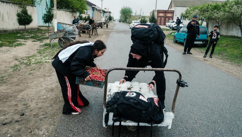 Noapte grea pentru Loredana Chivu în Uzbekistan: „Mă ia panica pe străzile astea! De trei ore căutăm cazare și nu am găsit nimic!”