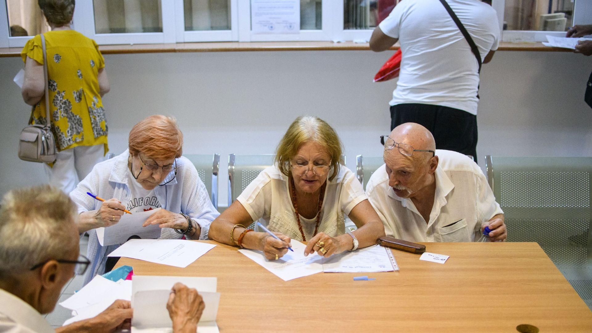 Pensionarii care riscă să nu &icirc;și primească pensia &icirc;n octombrie. Documentul obligatoriu p&acirc;nă la 30 septembrie