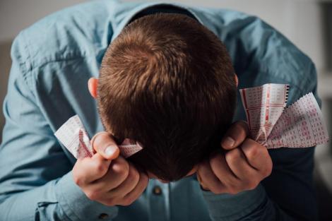 &bdquo;Ghinionul&rdquo; marilor c&acirc;știgători la Loto din Rom&acirc;nia. Ce s-a &icirc;nt&acirc;mplat cu averile lor după ce au dat lovitura