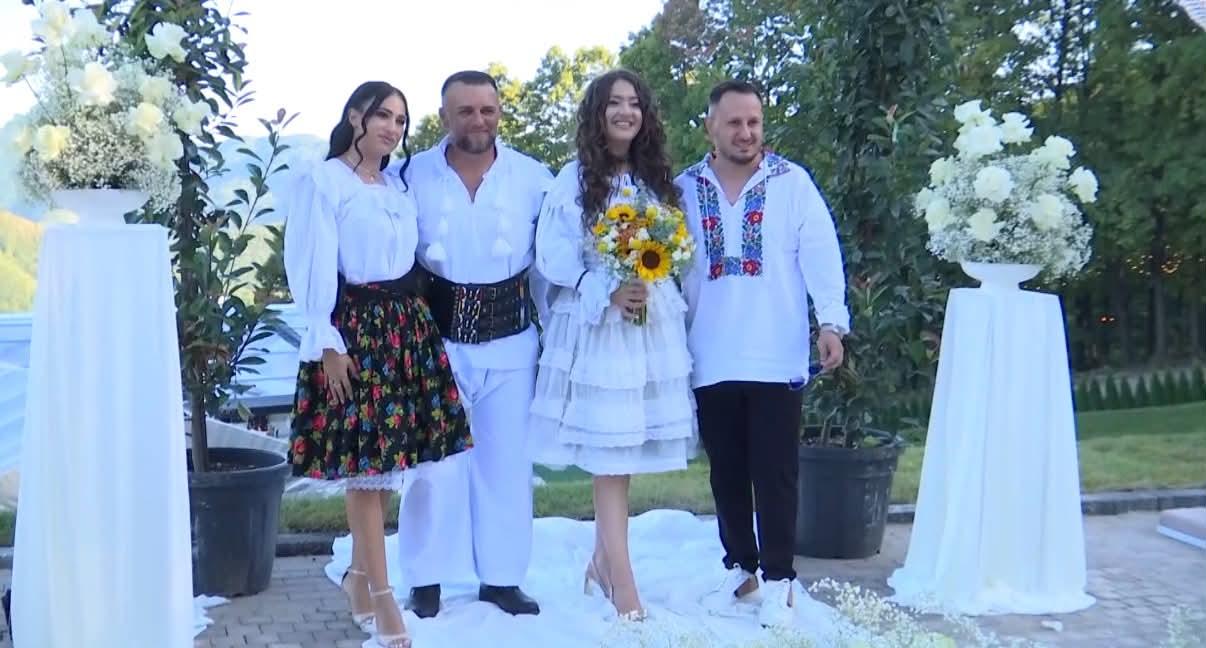 Carmen Chindriș s-a căsătorit în mare secret! Unde a avut loc cununia și cum a arătat artista în ziua cea mare