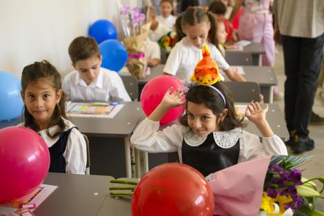 C&acirc;te absențe poate avea un elev &icirc;nainte să-i scadă nota la purtare &icirc;n anul școlar 2026-2027