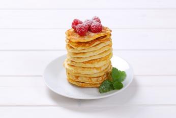 Rețetă de pancakes cu doar 3 ingrediente. Cum faci cele mai delicioase clătite rapid și ieftin