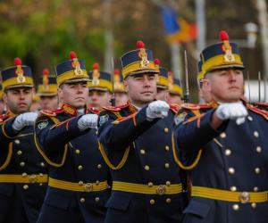Parada militară de 1 decembrie în Bucureşti, LIVE VIDEO pe observatornews.ro astăzi, 10:30. Două lansatoarele HMARS vor defila în premieră