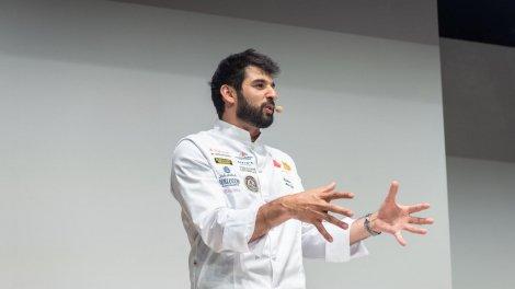 Chef Richard Abou Zaki urcă pe scena Congresului Internațional de Gastronomie de la Milano, alături de cei mai mari Chefi ai lumii