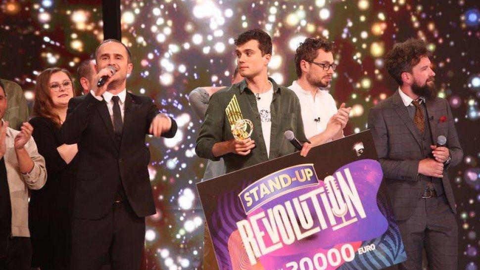 Finala Stand-up Revolution sezonul 1, 7 august 2022. Sergiu Mirică este câștigătorul primului sezon Stand-Up Revolution