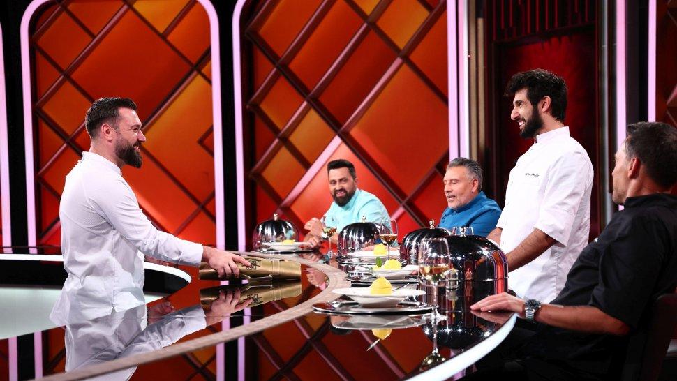 Chefi la cuțite, lider de audiență. Chef Richard i-a oferit aseară cuțitul de aur lui Alexandru Dodoaia