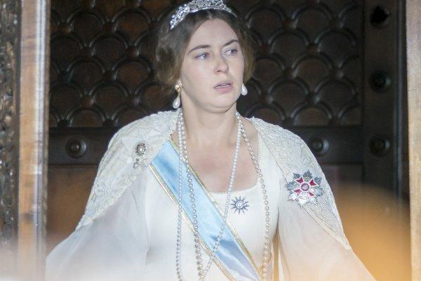 Maria, Regina României e producția bazată pe fapte reale, cu Roxana Lupu în rolul principal. Urmărește filmul istoric românesc disponibil în AntenaPLAY.