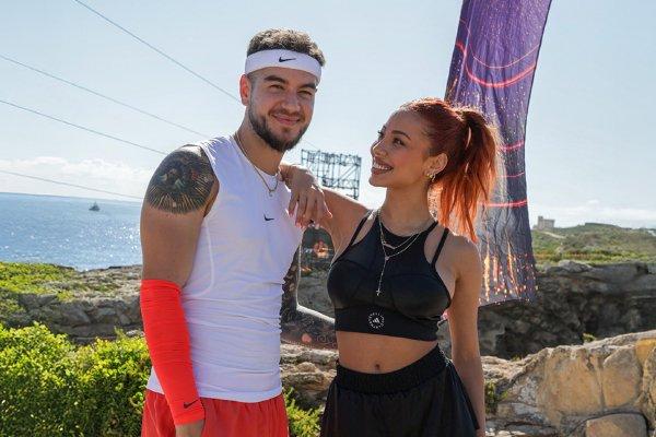 Theo Zeciu & Cesima &icirc;ți arată secretele probelor din sezonul 3 Power Couple Rom&acirc;nia. Vezi episodul 1 Power Challenge exclusiv &icirc;n AntenaPLAY!
