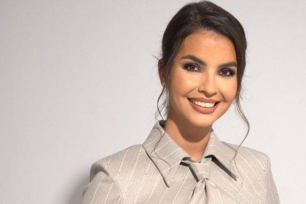 Din 5 septembrie, soția lui Adrian Mutu intră &icirc;n lumea televiziunii Sandra Mutu prezintă Retrospectiva Ştirilor Antena Stars