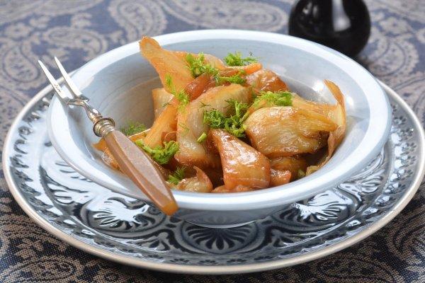 Fenicul caramelizat. O rețetă fabuloasă cu doar trei ingrediente