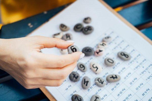 Ce reprezintă portalul 999 de pe 9 septembrie și ce legătură are cu Luna Sângerie de pe 7 septembrie. Explicația astrologilor