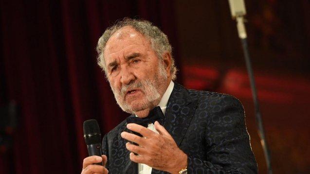 Pe m&acirc;na cui va lăsa Ion Țiriac afacerile după ce iese la pensie. C&acirc;nd se va retrage