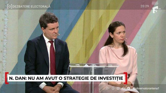 Mirabela Grădinaru, apariție elegantă alături de Nicușor Dan la dezbaterea finală din cadrul Observator. Cum îl susține