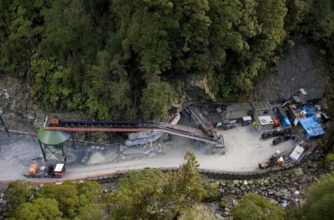 Noua Zeelanda: 30 de persoane date disparute in urma unei explozii produse intr-o mina