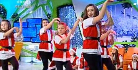 VIDEO! Craciunitele Exprim Kids au dansat la Neatza