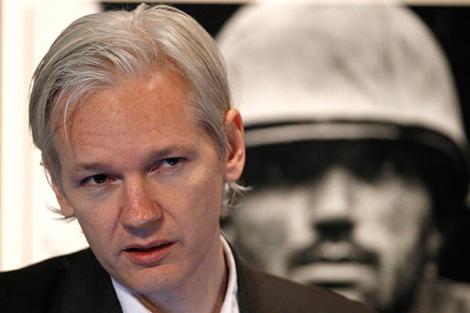 Fondatorul WikiLeaks ameninta cu publicarea unui fisier secret
