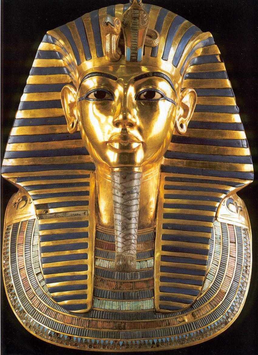 Tutankhamon a murit de malarie