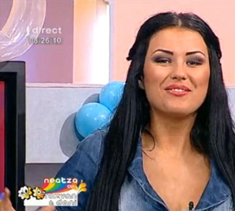 Daniela Crudu Vede Lumea In Roz Antena 1