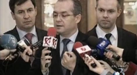 VIDEO: Boc i-a luat microfonul unui reporter, acuzand presa de dezinformare