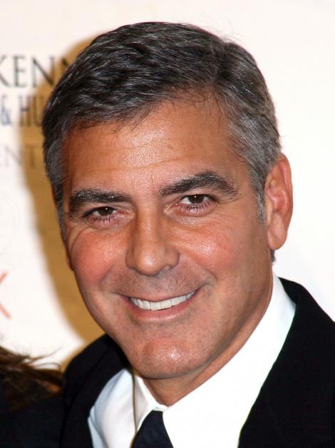George Clooney, bolnav de malarie