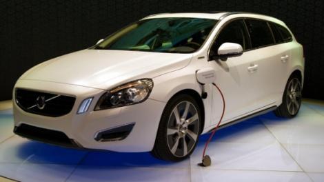 Volvo l-a confirmat pentru anul viitor pe V60 Plug-in Hybrid