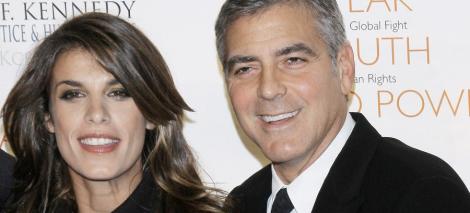 George Clooney s-a despartit de  Elisabetta Canalis
