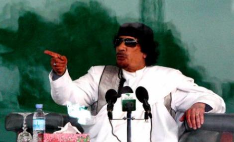 Muammar Gaddafi: "Bombardamentele NATO nu ma pot atinge"