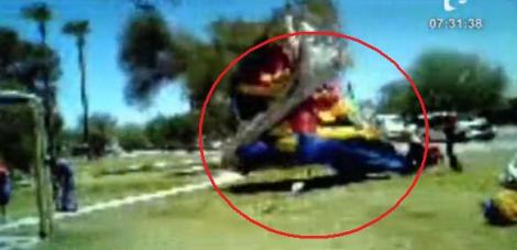 VIDEO! SUA: Castel gonflabil spulberat de tornada. 6 copii raniti usor