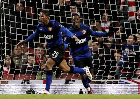 Arsenal - Manchester United 1-2  / Valencia si Welbeck tin diavolii in lupta pentru titlu