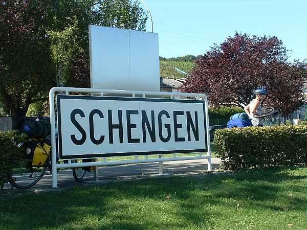 Ministrii de interne din UE se reunesc pentru a examina problema aderarii Romaniei la Schengen