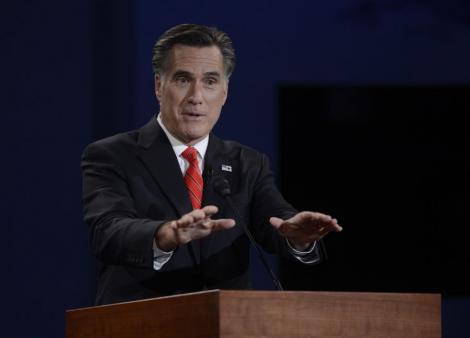 Sondaj: Mitt Romney e favorit la castigarea alegerilor prezidentiale dupa ce l-a invins clar pe Obama in dezbaterea televizata